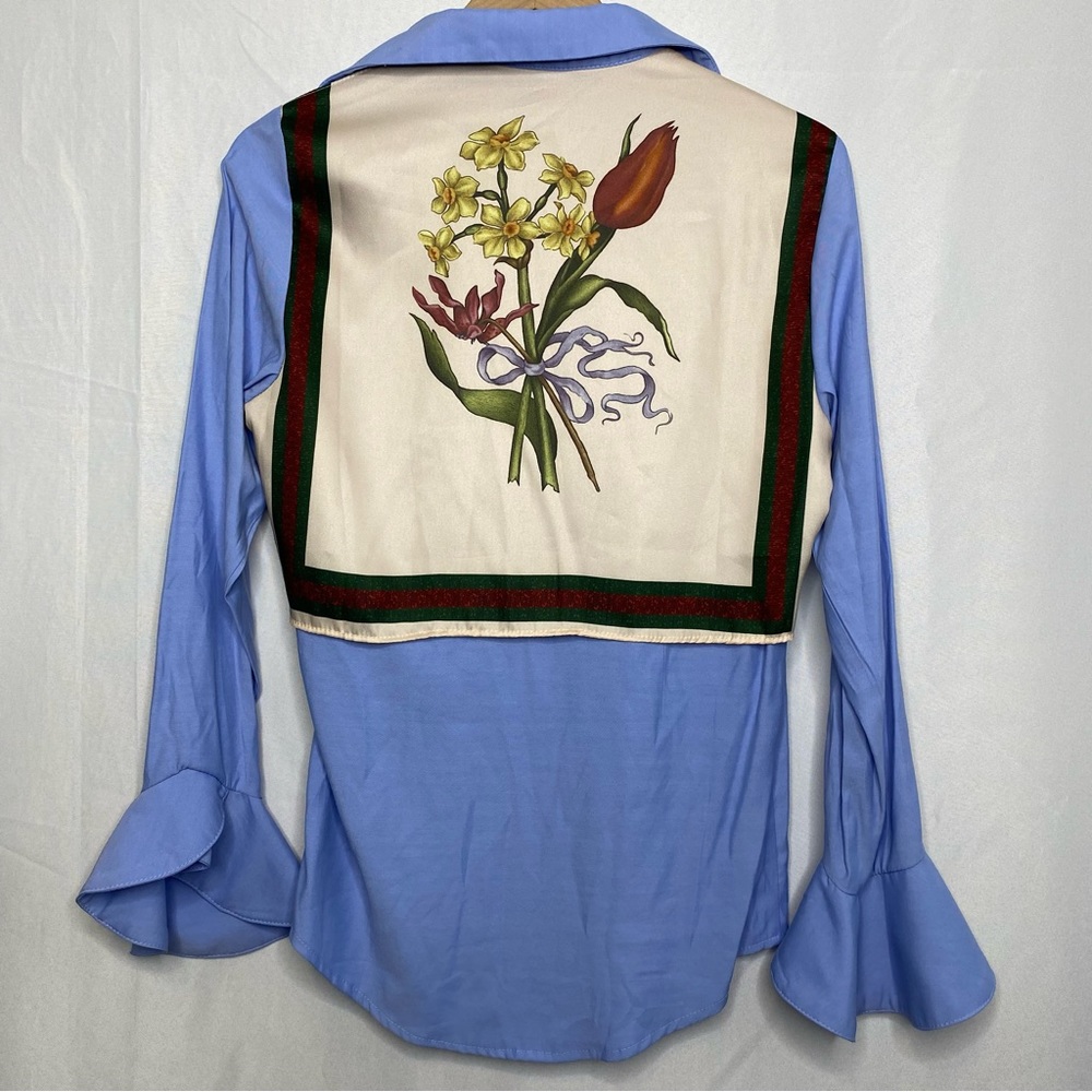Elegant Blue Floral Accent Blouse - Picture 2 of 6
